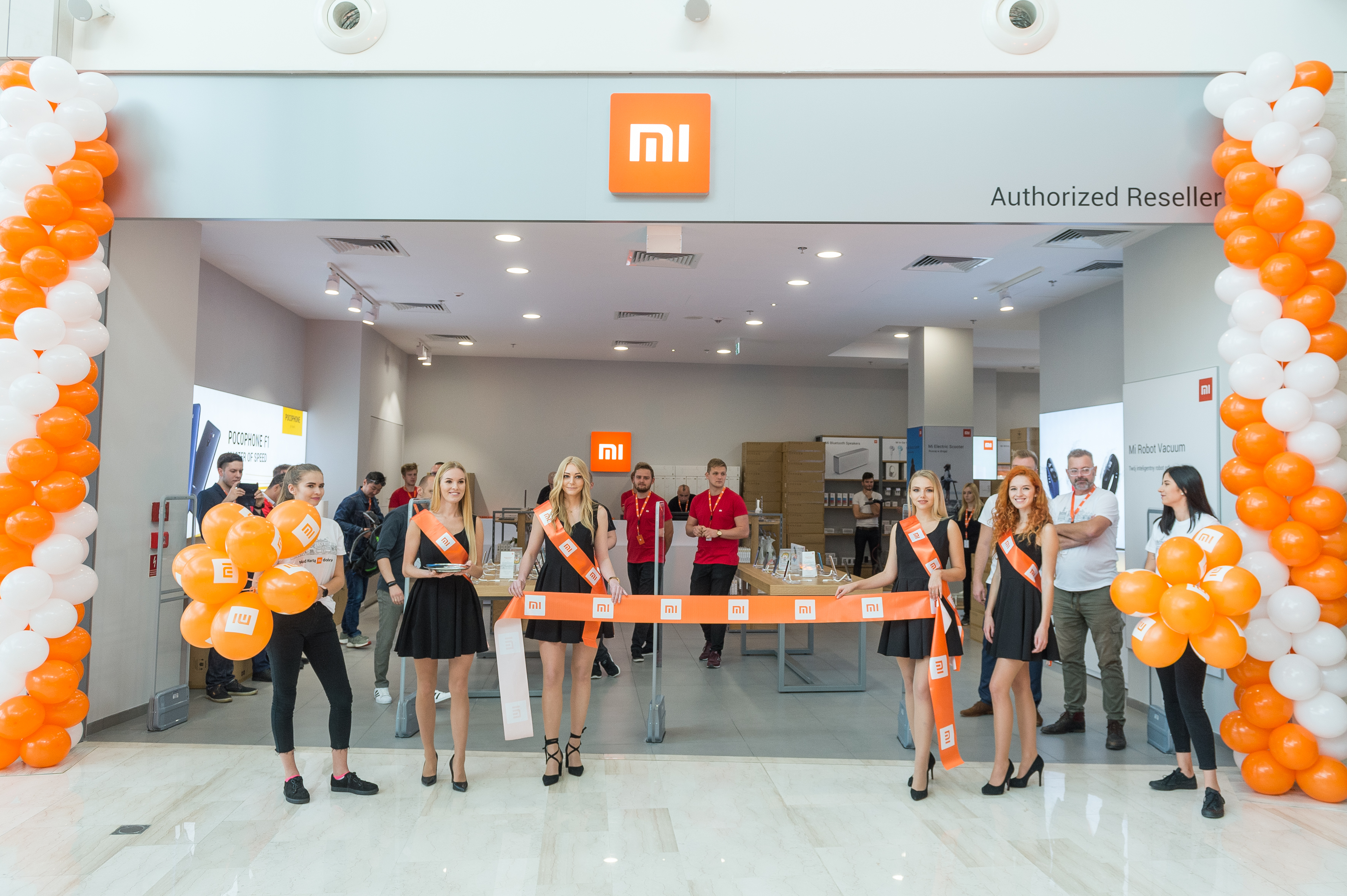 Siedem lat minęło! Zobacz, jak wyglądało otwarcie autoryzowanego Xiaomi Store w Poznaniu